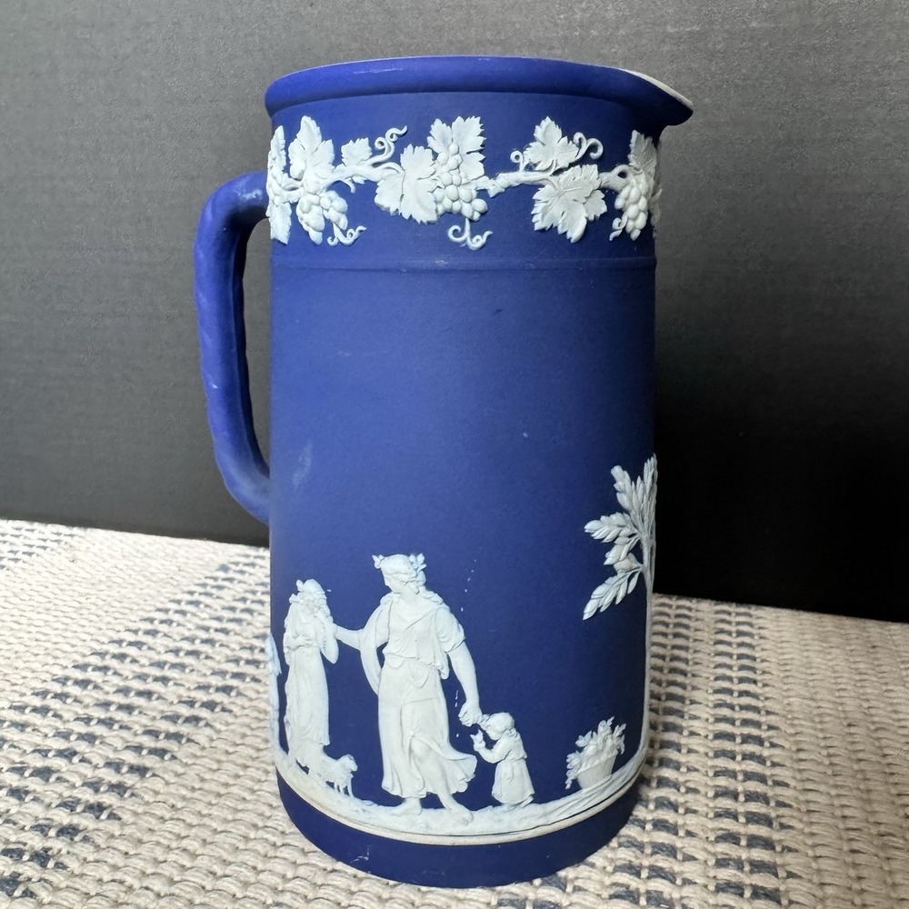 Vintage Wedgwood Dark Blue Jasperware Water Pitcher 7 3/8" Excellent